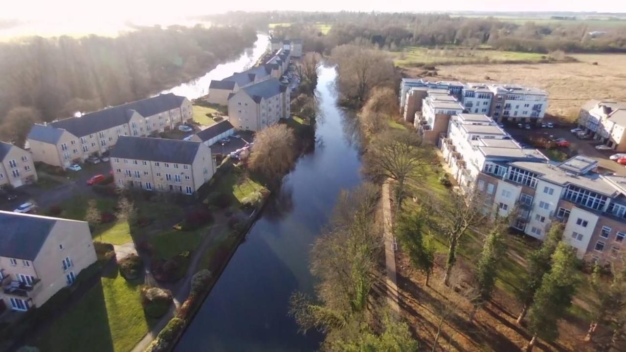 Penthouse Apartment On The River - 65 Skipper Way Saint Neots Exterior foto