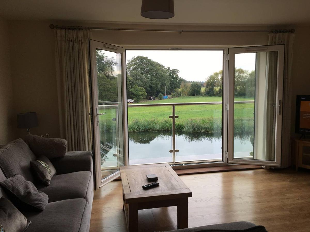 Penthouse Apartment On The River - 65 Skipper Way Saint Neots Exterior foto