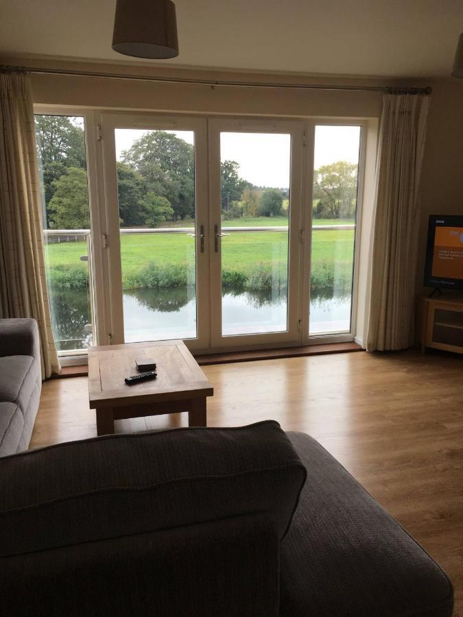 Penthouse Apartment On The River - 65 Skipper Way Saint Neots Exterior foto