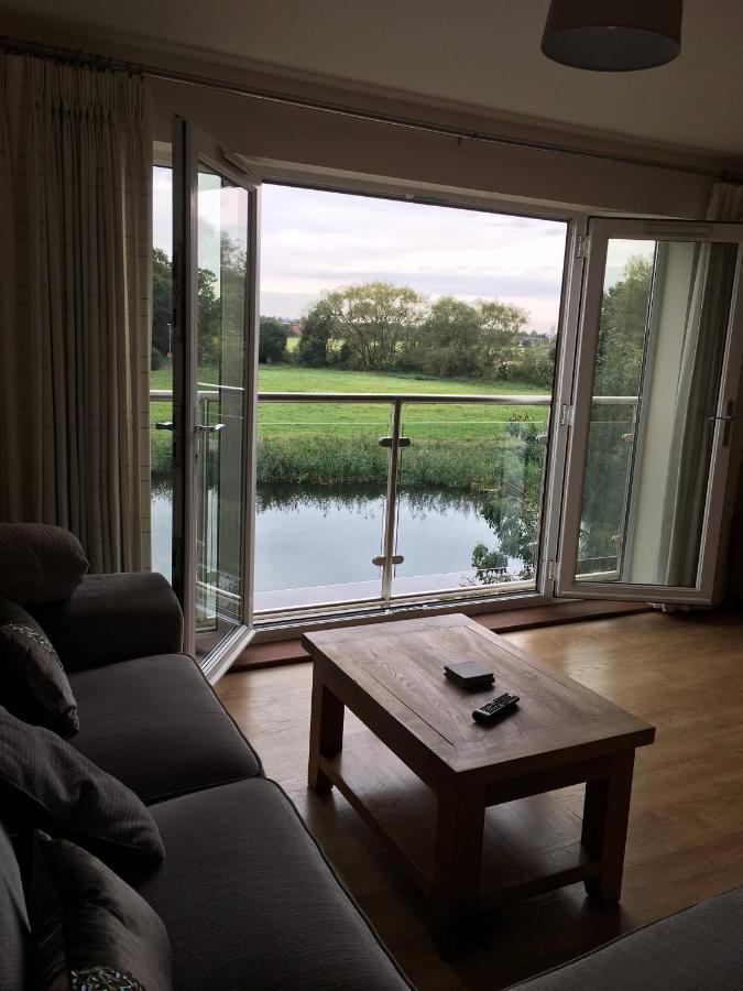 Penthouse Apartment On The River - 65 Skipper Way Saint Neots Exterior foto